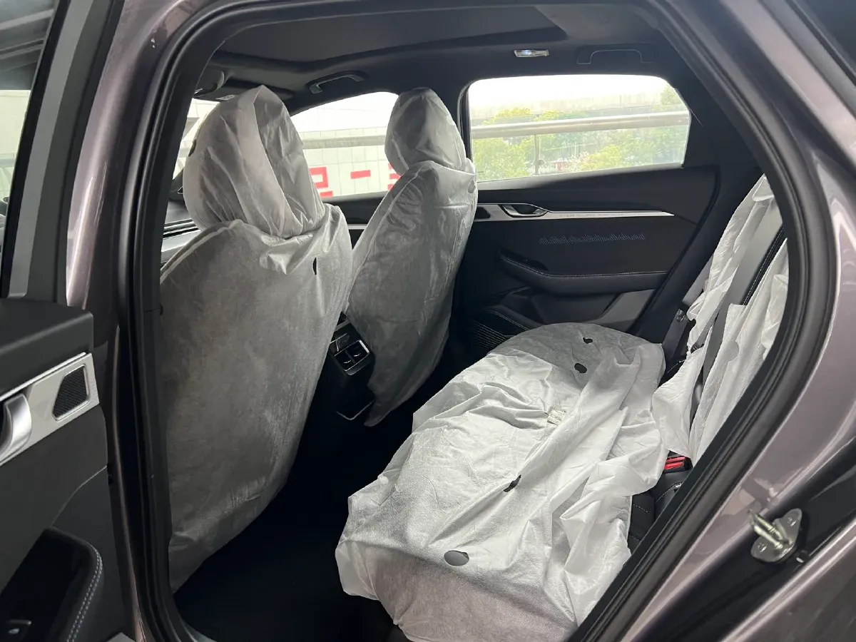 2025 Geely Preface 2.0T 238HP L4 8AT,autocango,china used car exporter,china ev exporter,chinese used car exporter,chinese used ev exporter