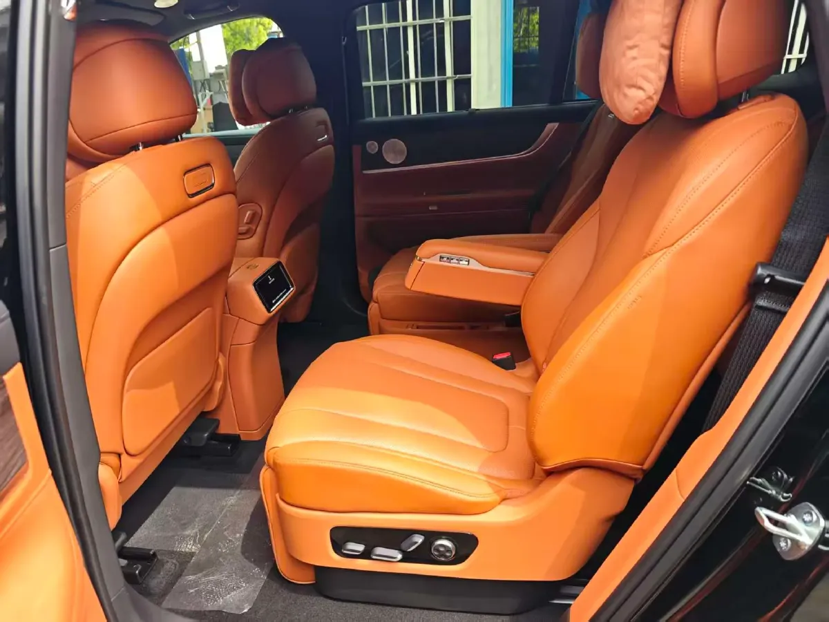 2025 AITO AITO M9 BEV 100KWH,autocango,china used car exporter,china ev exporter,chinese used car exporter,chinese used ev exporter