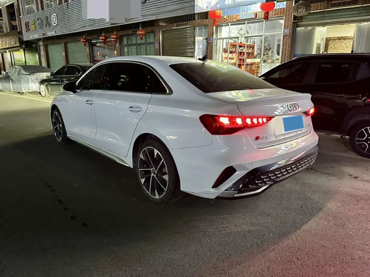 2025 Audi A3 1.5T 160HP L4 7DCT,autocango,china used car exporter,china ev exporter,chinese used car exporter,chinese used ev exporter