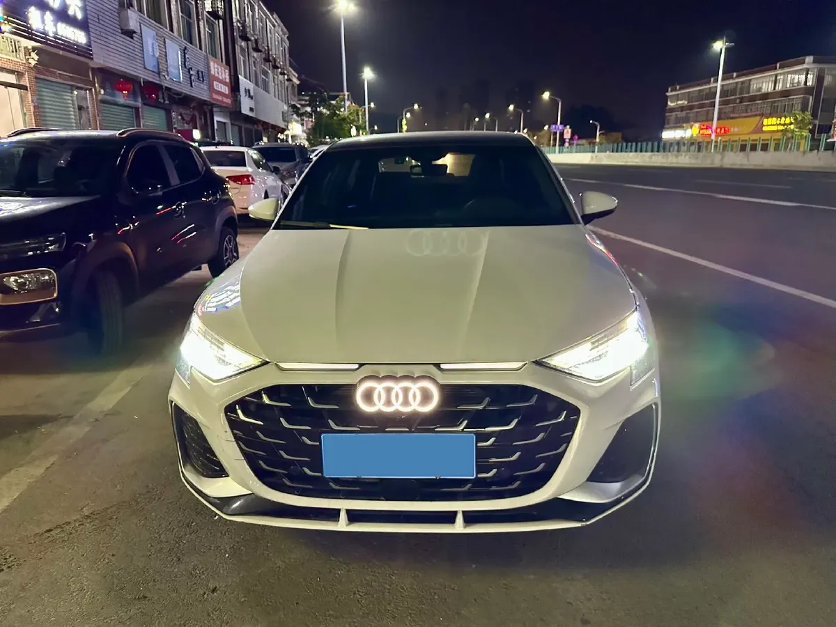 2025 Audi A3 1.5T 160HP L4 7DCT,autocango,china used car exporter,china ev exporter,chinese used car exporter,chinese used ev exporter