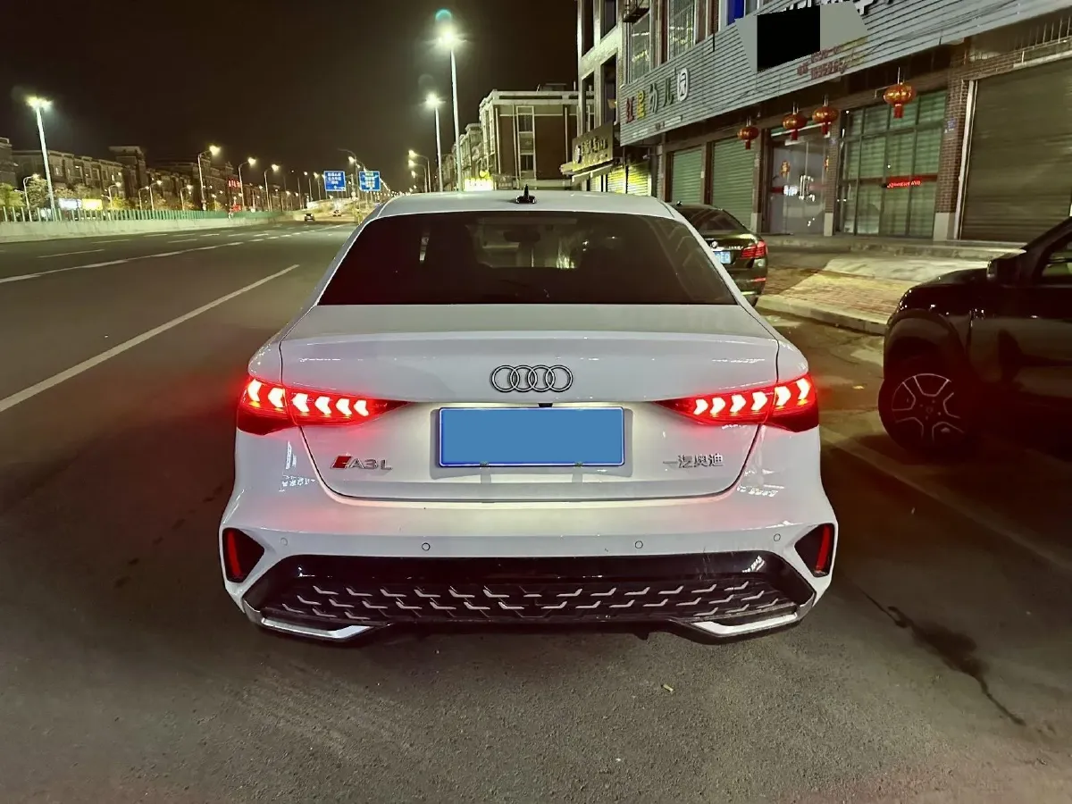 2025 Audi A3 1.5T 160HP L4 7DCT,autocango,china used car exporter,china ev exporter,chinese used car exporter,chinese used ev exporter