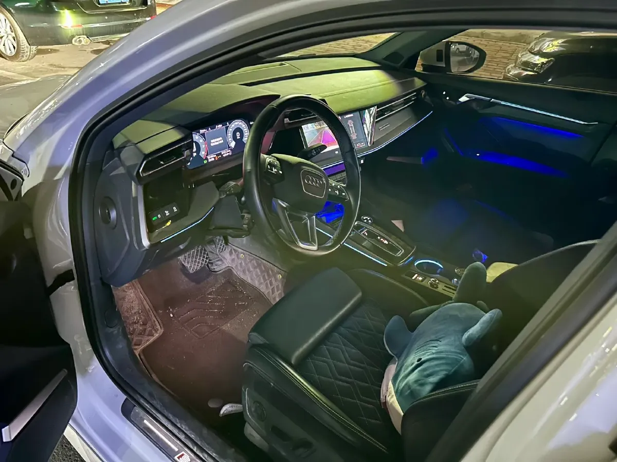 2025 Audi A3 1.5T 160HP L4 7DCT,autocango,china used car exporter,china ev exporter,chinese used car exporter,chinese used ev exporter