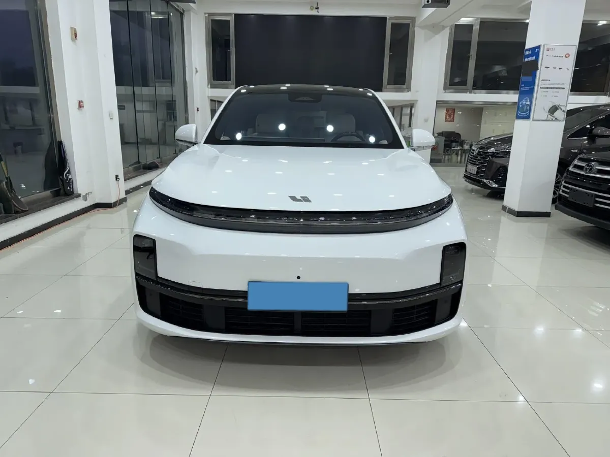 2024 Li L7 Range Extended 154HP REEV 42.8KWH,autocango,china used car exporter,china ev exporter,chinese used car exporter,chinese used ev exporter