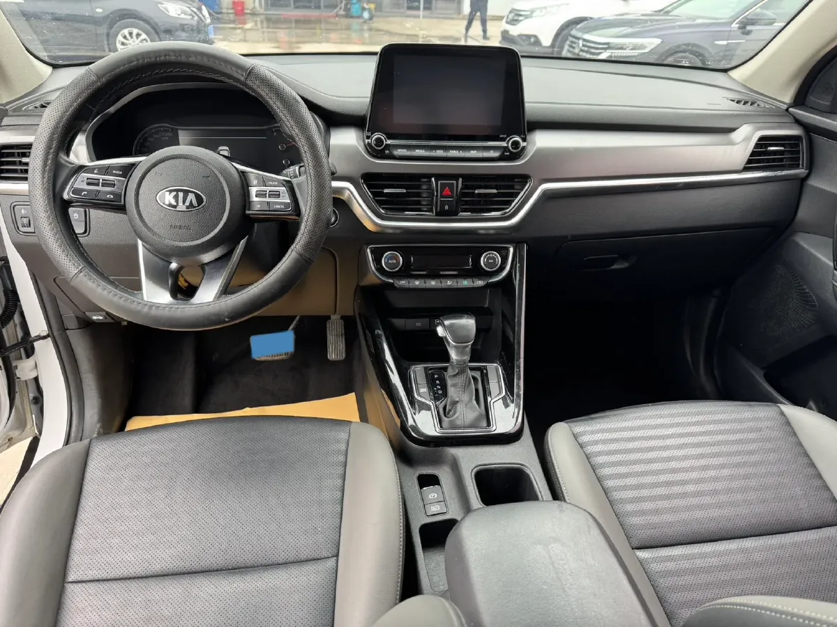 2018 Kia Sportage R 2.0L 160HP L4 6AT,autocango,china used car exporter,china ev exporter,chinese used car exporter,chinese used ev exporter