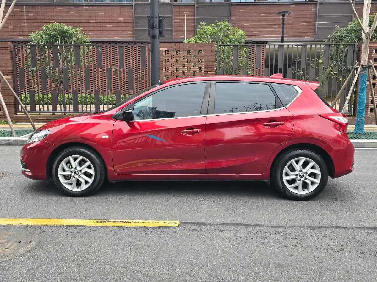 2021 Nissan Tiida 1.6L 122HP L4 CVT,autocango,china used car exporter,china ev exporter,chinese used car exporter,chinese used ev exporter