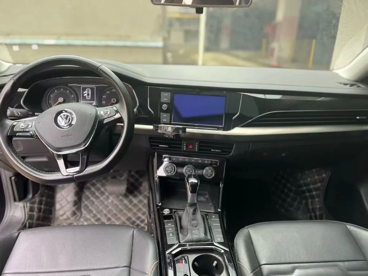 2019 Skoda Kodiak 2.0T 186HP L4 7DCT,autocango,china used car exporter,china ev exporter,chinese used car exporter,chinese used ev exporter