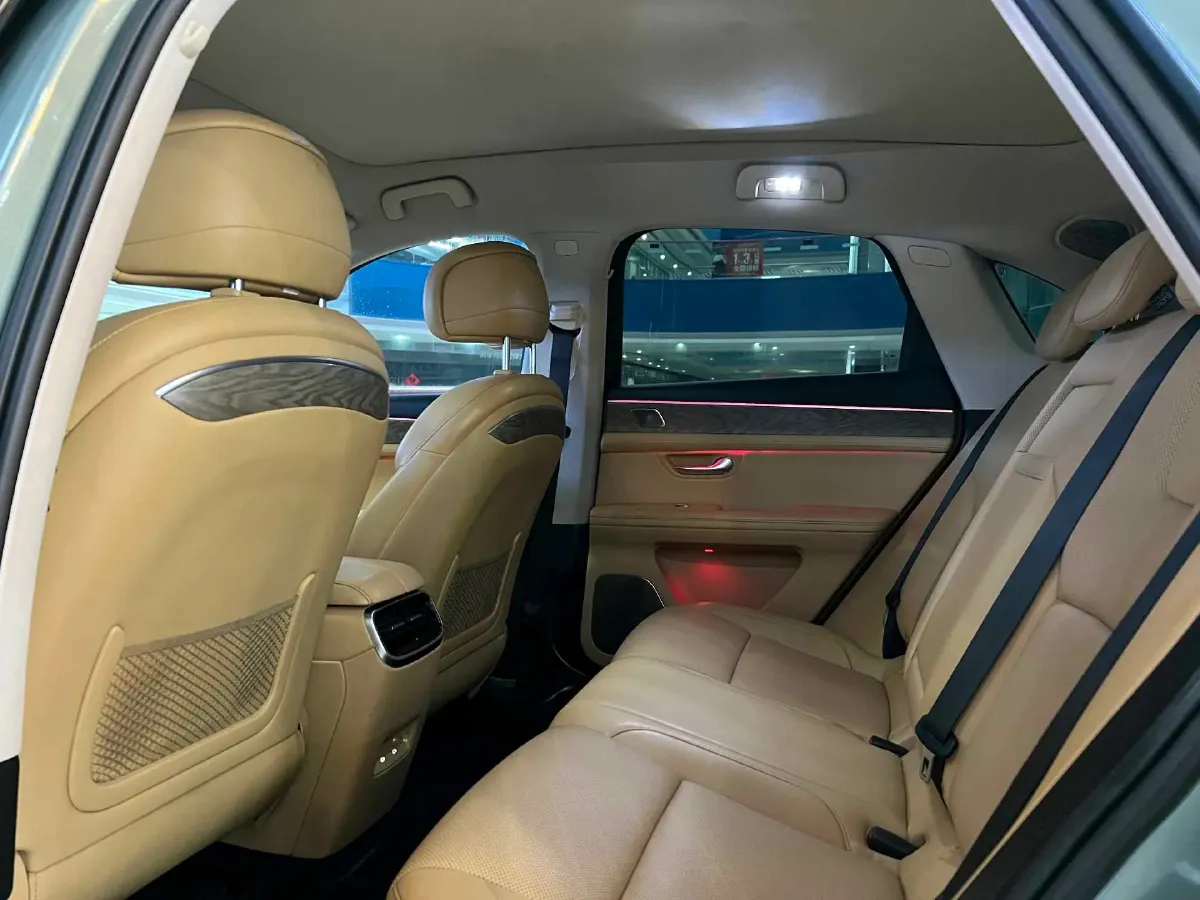 2022 JMC YuHu 7 2.0T 141HP L4 8AT,autocango,china used car exporter,china ev exporter,chinese used car exporter,chinese used ev exporter