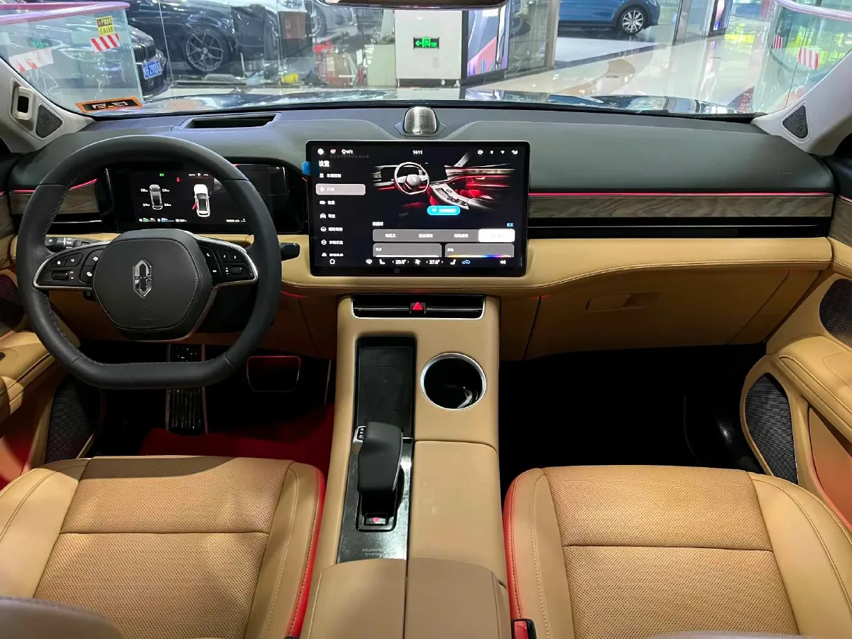 2022 JMC YuHu 7 2.0T 141HP L4 8AT,autocango,china used car exporter,china ev exporter,chinese used car exporter,chinese used ev exporter