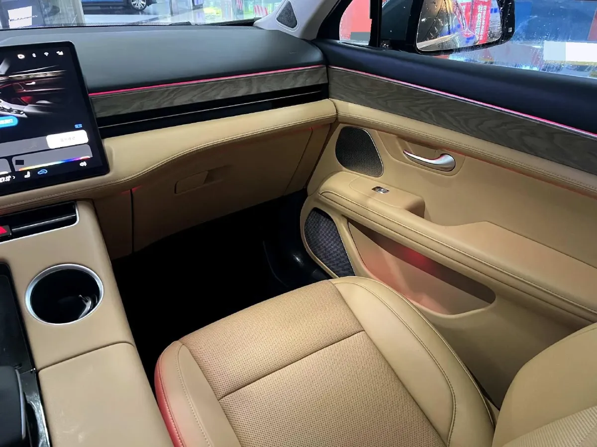 2022 JMC YuHu 7 2.0T 141HP L4 8AT,autocango,china used car exporter,china ev exporter,chinese used car exporter,chinese used ev exporter