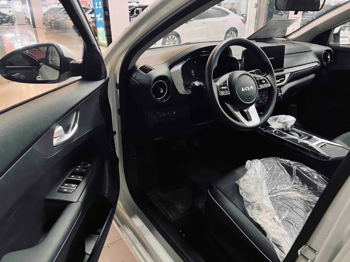 2024 Kia K3 1.5L 115HP L4 CVT,autocango,china used car exporter,china ev exporter,chinese used car exporter,chinese used ev exporter