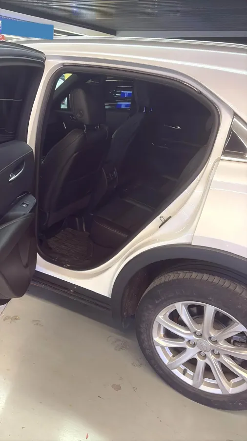 2021 Cadillac XT4 2.0T 237HP L4 9AT,autocango,china used car exporter,china ev exporter,chinese used car exporter,chinese used ev exporter