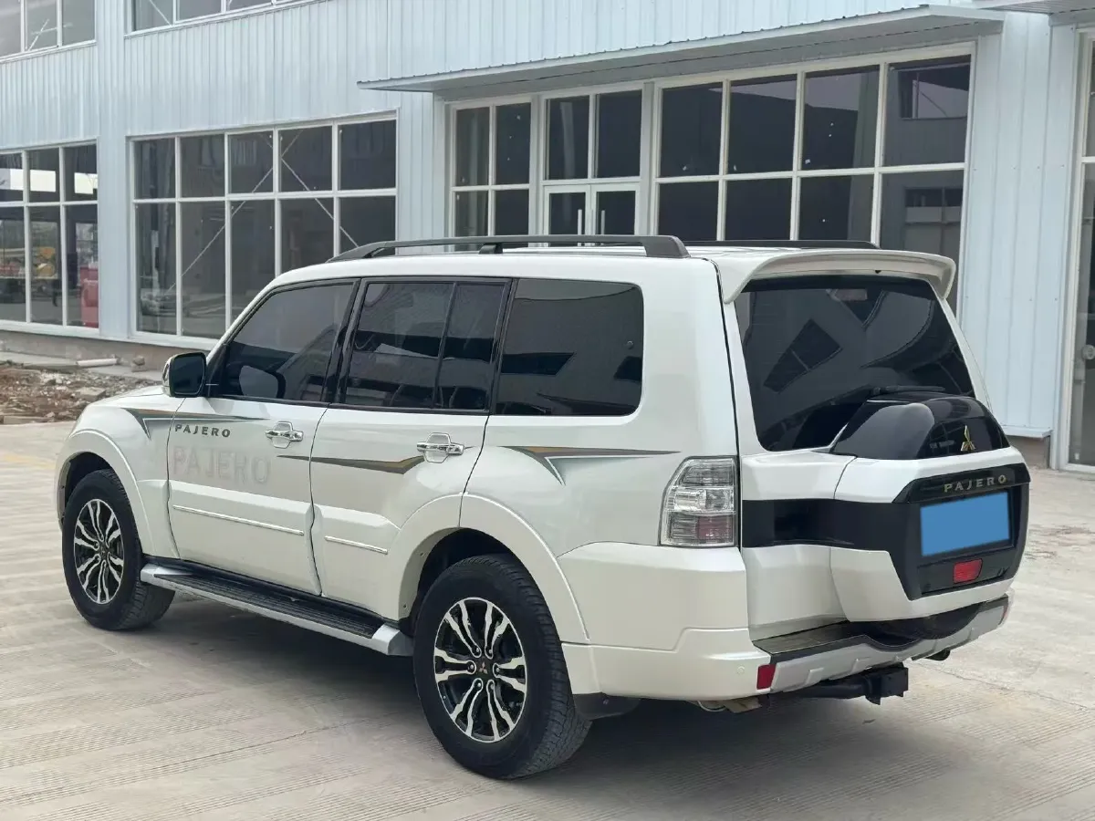 2017 Honda Jade 1.8L 141HP L4 5AT,autocango,china used car exporter,china ev exporter,chinese used car exporter,chinese used ev exporter