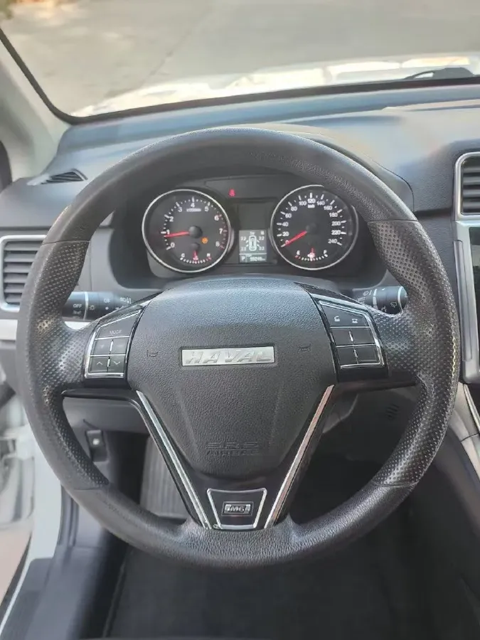 2019 Haval M6 1.5T 150HP L4 7DCT,autocango,china used car exporter,china ev exporter,chinese used car exporter,chinese used ev exporter