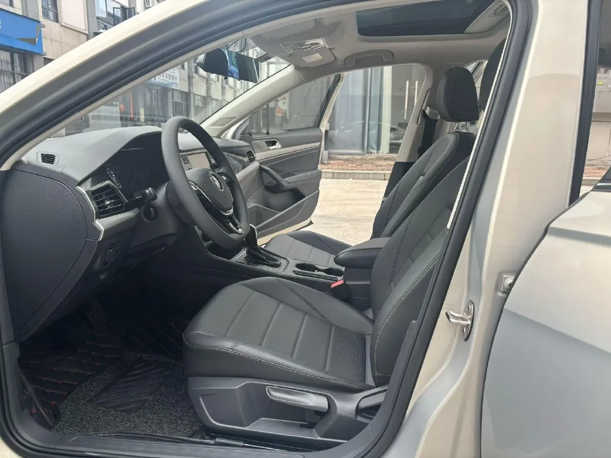 2019 Volkswagen Lavida 1.2T 116HP L4 7DCT,autocango,china used car exporter,china ev exporter,chinese used car exporter,chinese used ev exporter