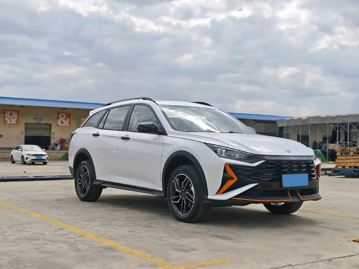 2024 DongFeng Aeolus YiXuan GS 1.5L 125HP L4 6DCT,autocango,china used car exporter,china ev exporter,chinese used car exporter,chinese used ev exporter