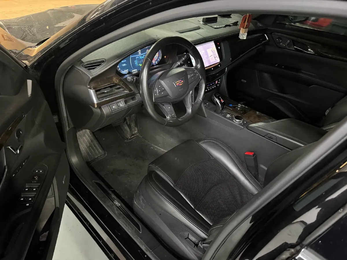 2021 Cadillac CT6 2.0T 237HP L4 10AT,autocango,china used car exporter,china ev exporter,chinese used car exporter,chinese used ev exporter