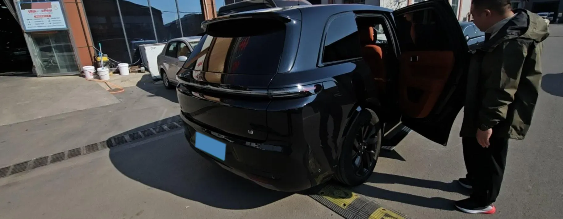 2023 Li L8 Range Extended 154HP REEV 40.9KWH,autocango,china used car exporter,china ev exporter,chinese used car exporter,chinese used ev exporter