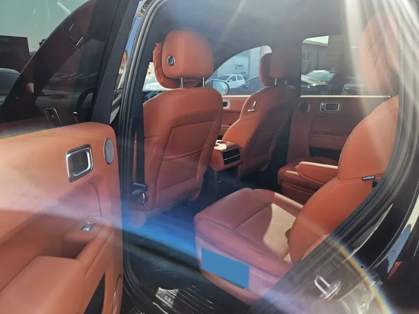 2023 Li L8 Range Extended 154HP REEV 40.9KWH,autocango,china used car exporter,china ev exporter,chinese used car exporter,chinese used ev exporter