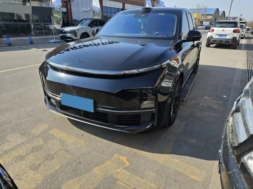 2023 Li L8 Range Extended 154HP REEV 40.9KWH,autocango,china used car exporter,china ev exporter,chinese used car exporter,chinese used ev exporter