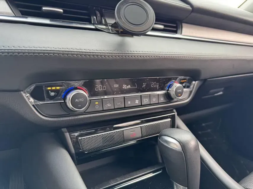 2020 Mazda Atenza 2.5L 192HP L4 6AT,autocango,china used car exporter,china ev exporter,chinese used car exporter,chinese used ev exporter