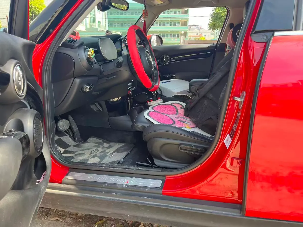 2022 MINI MINI 2.0T 192HP L4 7DCT,autocango,china used car exporter,china ev exporter,chinese used car exporter,chinese used ev exporter