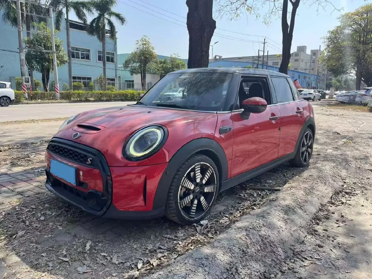 2022 MINI MINI 2.0T 192HP L4 7DCT,autocango,china used car exporter,china ev exporter,chinese used car exporter,chinese used ev exporter