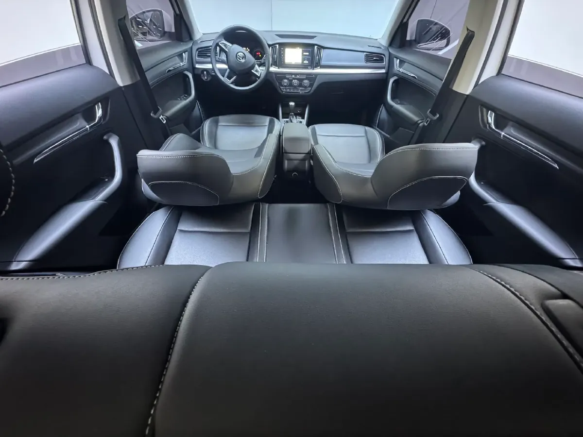 2022 Skoda Kamiq 1.5L 112HP L4 6AT,autocango,china used car exporter,china ev exporter,chinese used car exporter,chinese used ev exporter