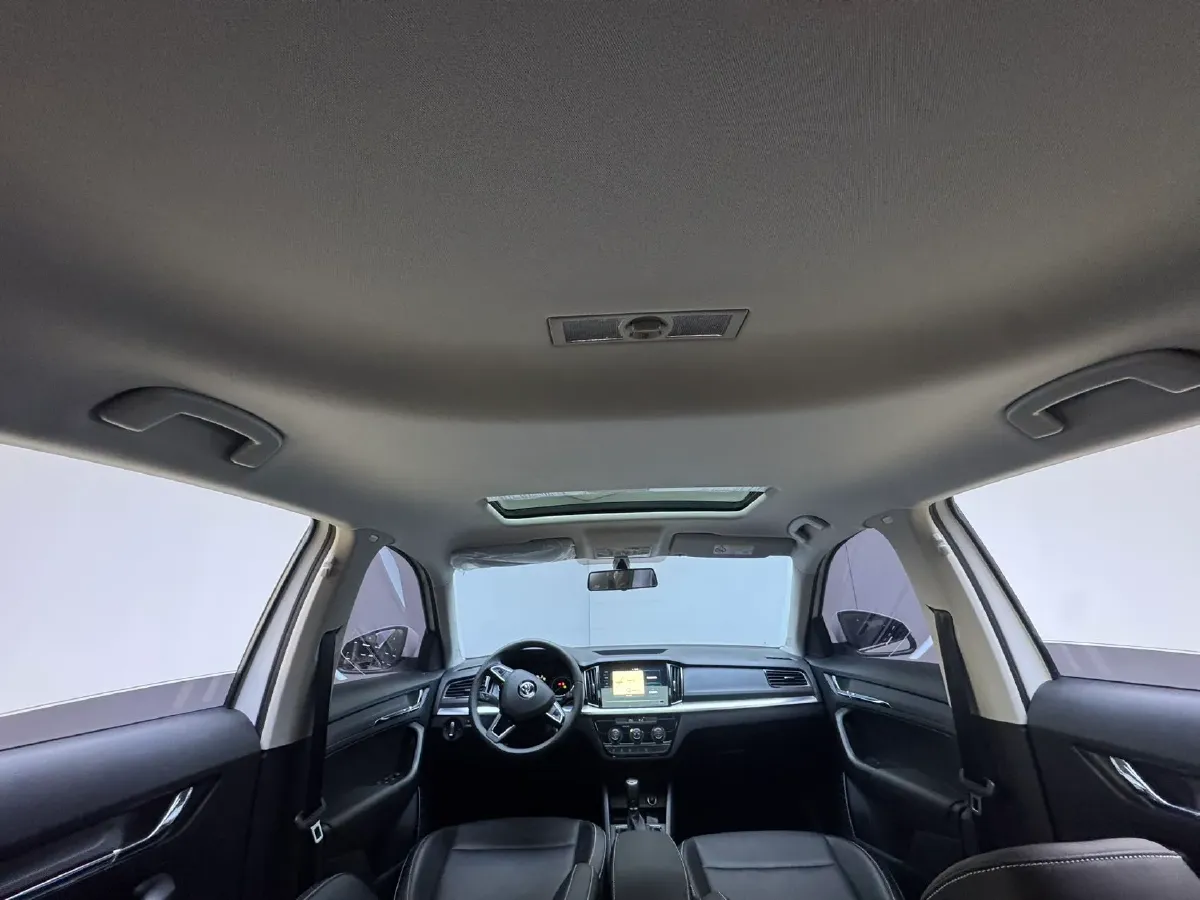 2022 Skoda Kamiq 1.5L 112HP L4 6AT,autocango,china used car exporter,china ev exporter,chinese used car exporter,chinese used ev exporter