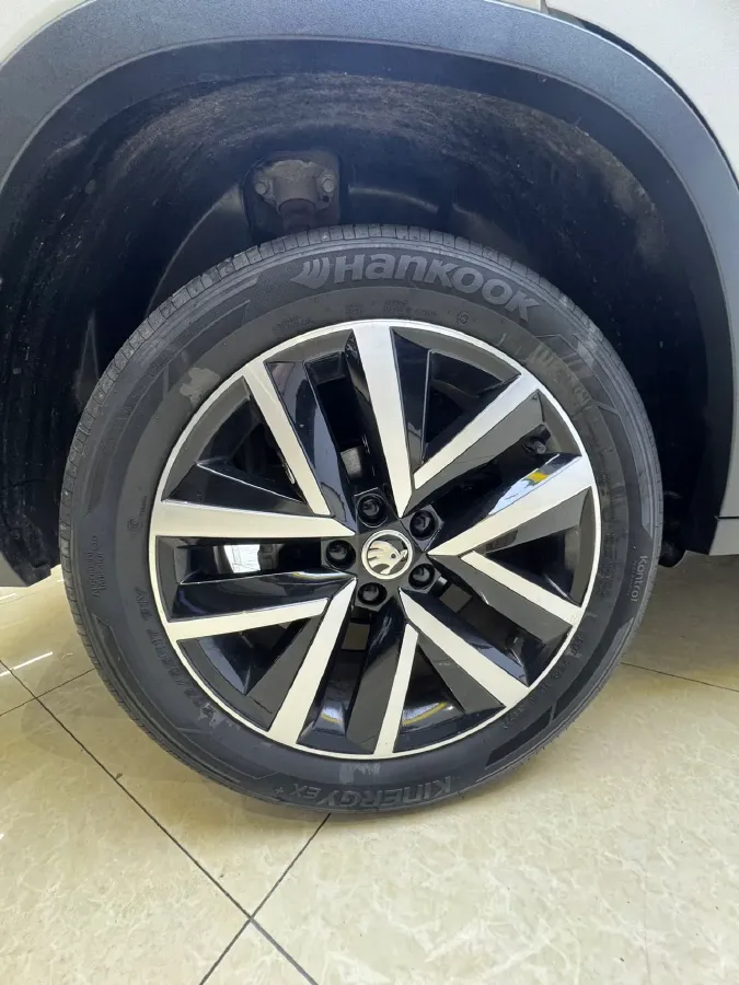 2022 Skoda Kamiq 1.5L 112HP L4 6AT,autocango,china used car exporter,china ev exporter,chinese used car exporter,chinese used ev exporter