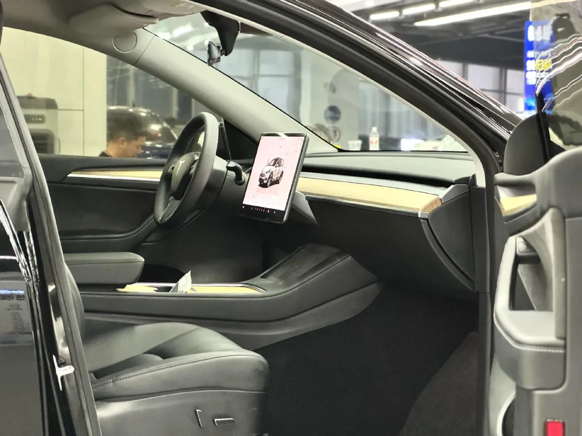 2022 Tesla Model Y BEV 60KWH,autocango,china used car exporter,china ev exporter,chinese used car exporter,chinese used ev exporter