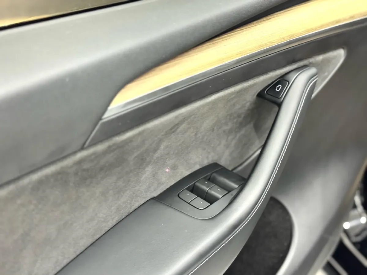 2022 Tesla Model Y BEV 60KWH,autocango,china used car exporter,china ev exporter,chinese used car exporter,chinese used ev exporter