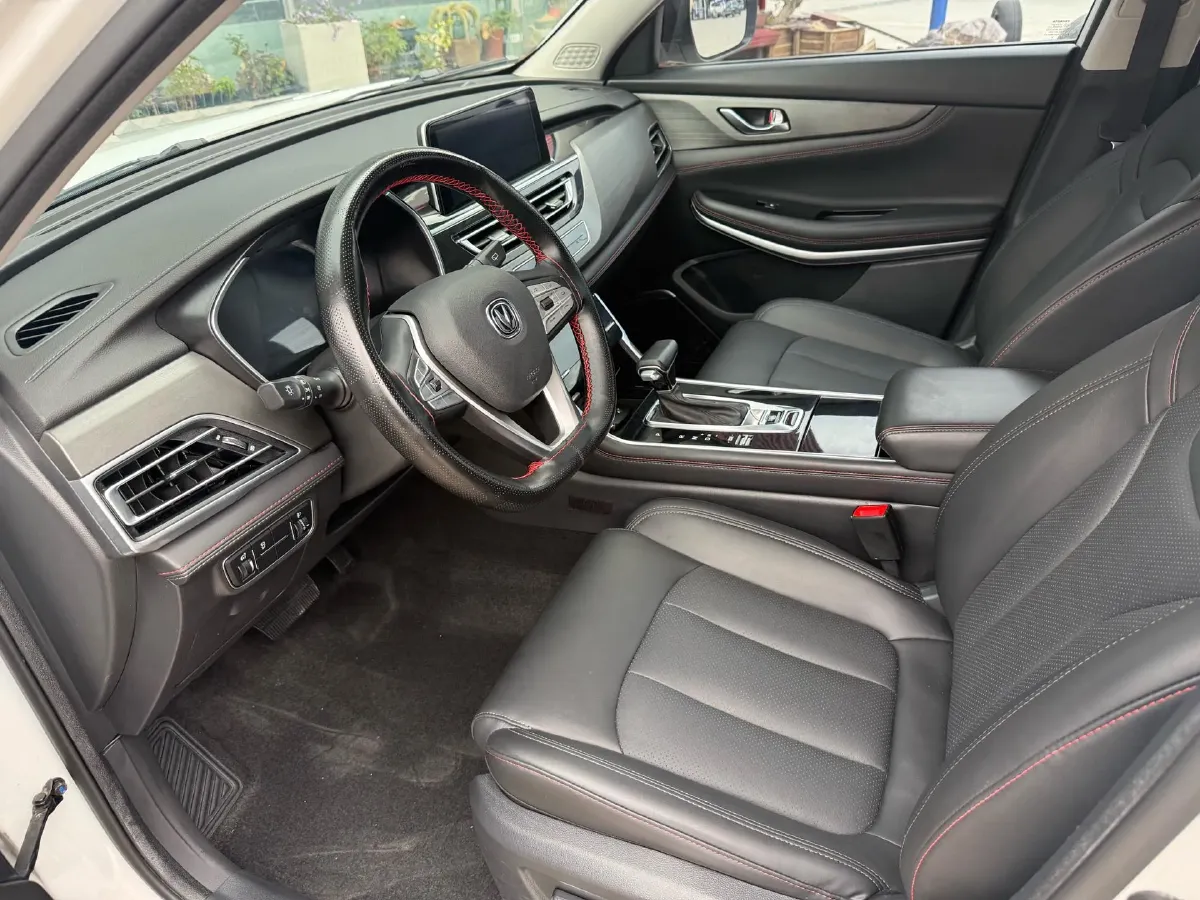 2021 ChangAn CS75 1.5T 178HP L4 7DCT,autocango,china used car exporter,china ev exporter,chinese used car exporter,chinese used ev exporter