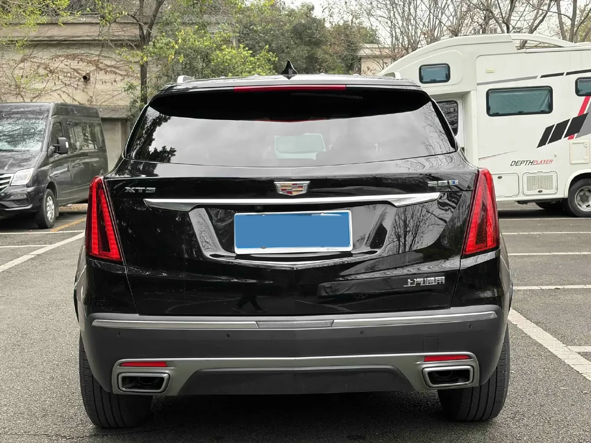 2022 Cadillac XT5 2.0T 237HP L4 9AT,autocango,china used car exporter,china ev exporter,chinese used car exporter,chinese used ev exporter
