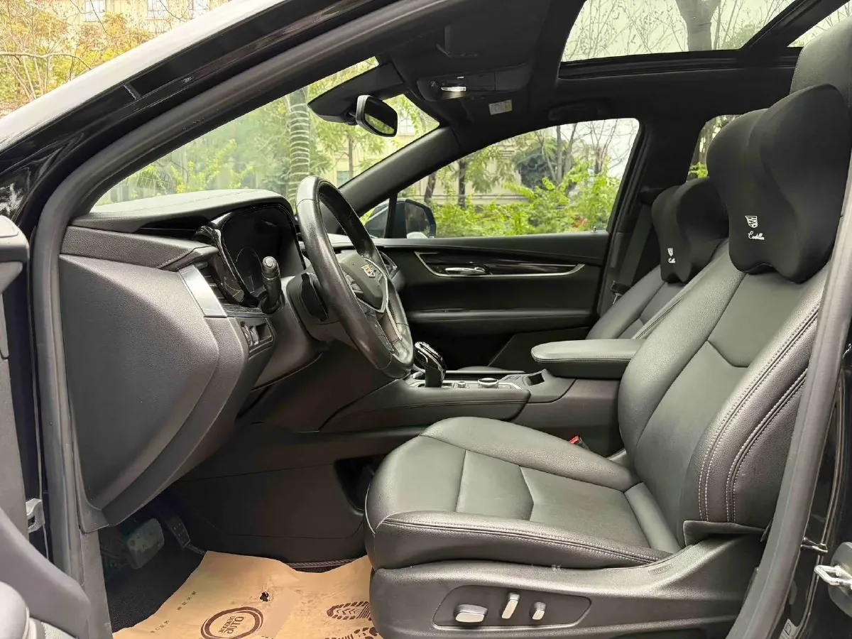 2022 Cadillac XT5 2.0T 237HP L4 9AT,autocango,china used car exporter,china ev exporter,chinese used car exporter,chinese used ev exporter