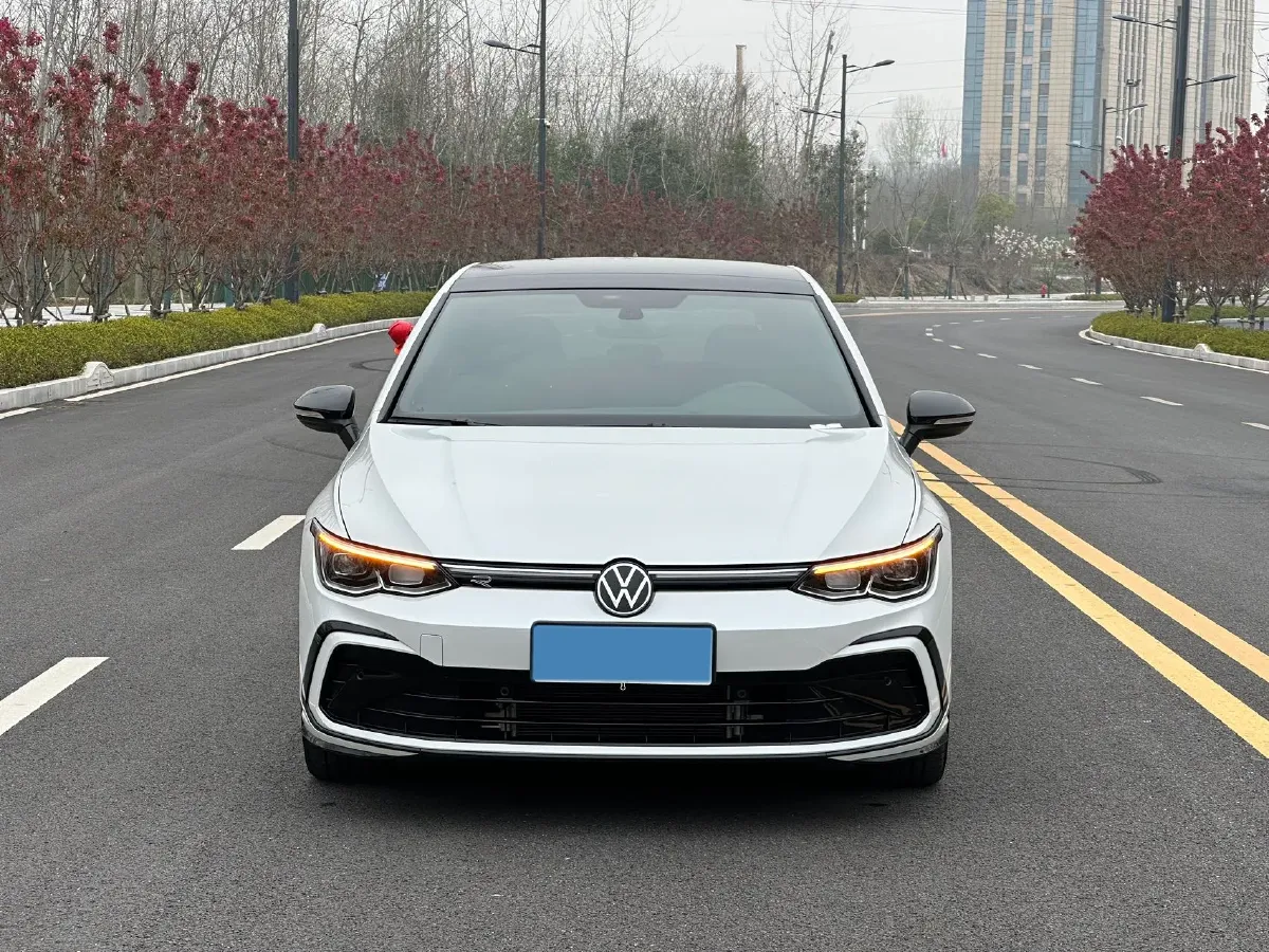 2023 Volkswagen Golf 1.4T 150HP L4 7DCT,autocango,china used car exporter,china ev exporter,chinese used car exporter,chinese used ev exporter