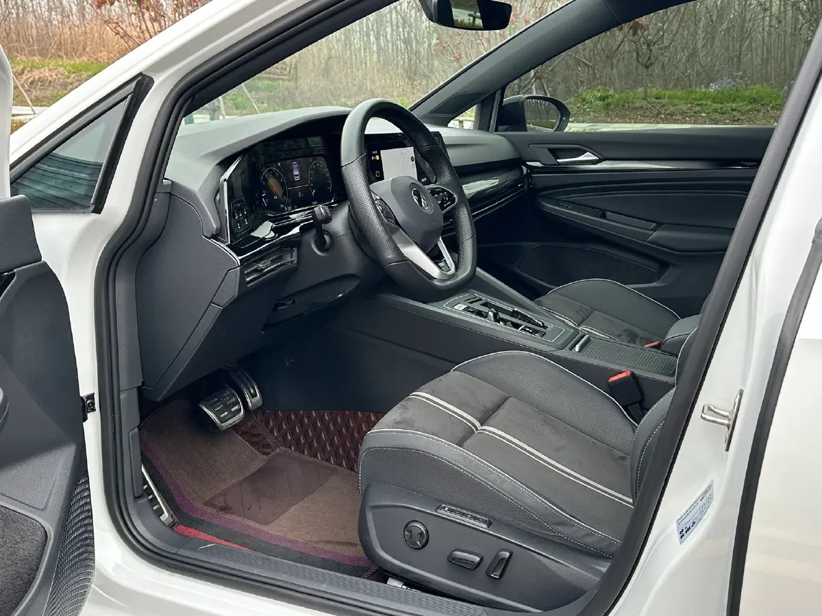 2023 Volkswagen Golf 1.4T 150HP L4 7DCT,autocango,china used car exporter,china ev exporter,chinese used car exporter,chinese used ev exporter