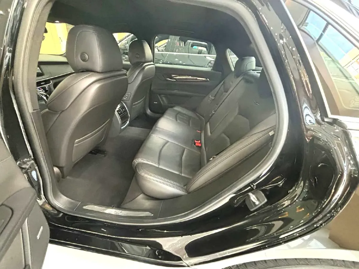 2022 Cadillac CT6 2.0T 237HP L4 10AT,autocango,china used car exporter,china ev exporter,chinese used car exporter,chinese used ev exporter