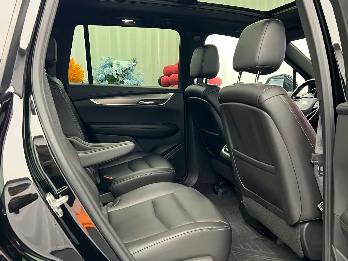 2020 Cadillac XT6 2.0T 237HP L4 9AT,autocango,china used car exporter,china ev exporter,chinese used car exporter,chinese used ev exporter