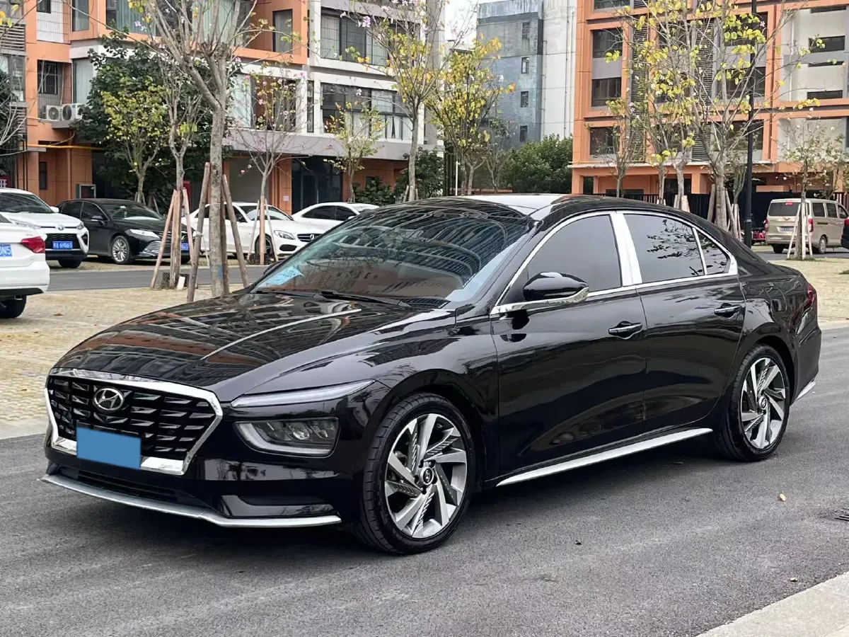 2021 Hyundai Mistra 1.8L 143HP L4 CVT,autocango,china used car exporter,china ev exporter,chinese used car exporter,chinese used ev exporter