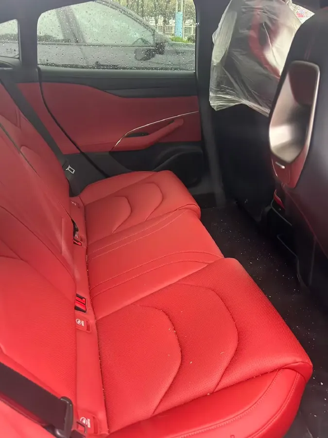 2024 MI SU7 BEV 73.6KWH,autocango,china used car exporter,china ev exporter,chinese used car exporter,chinese used ev exporter