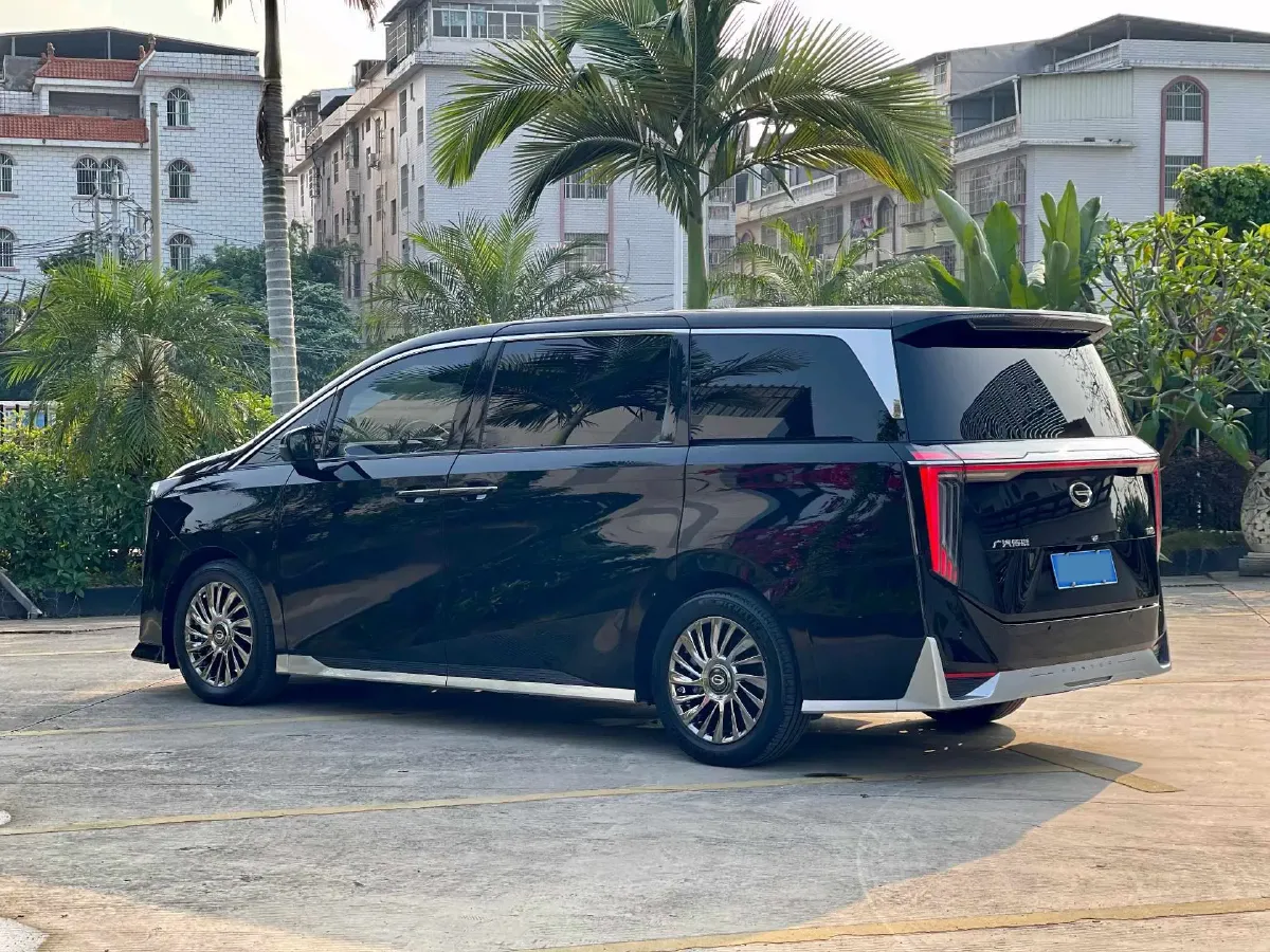 2023 GAC Trumpchi M8 2.0T 252HP L4 8AT,autocango,china used car exporter,china ev exporter,chinese used car exporter,chinese used ev exporter