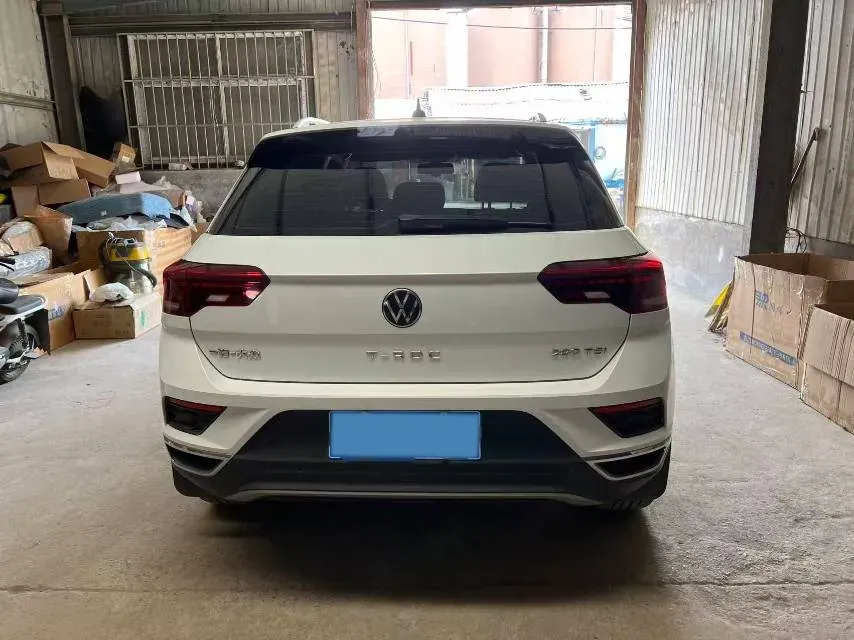 2021 Volkswagen T-Roc 1.4T 150HP L4 7DCT,autocango,china used car exporter,china ev exporter,chinese used car exporter,chinese used ev exporter