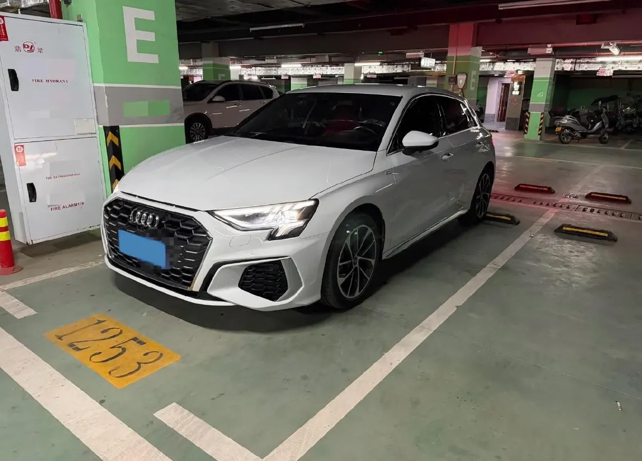 2024 Audi A3 1.4T 150HP L4 7DCT,autocango,china used car exporter,china ev exporter,chinese used car exporter,chinese used ev exporter