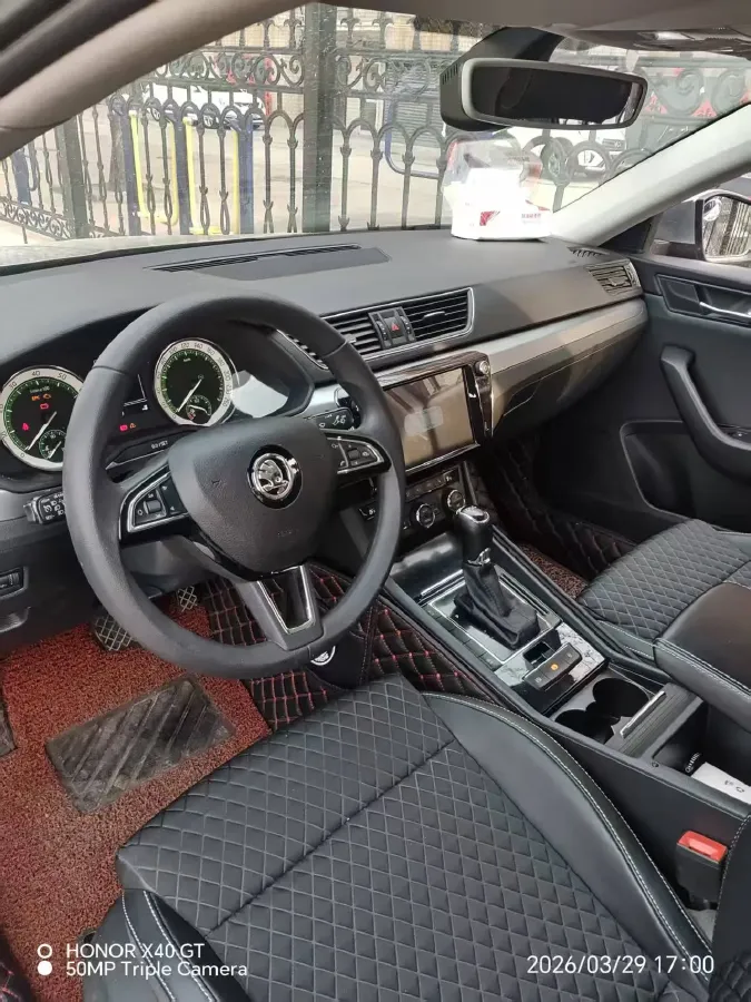 2018 Skoda Superb 1.8T 180HP L4 7DCT,autocango,china used car exporter,china ev exporter,chinese used car exporter,chinese used ev exporter