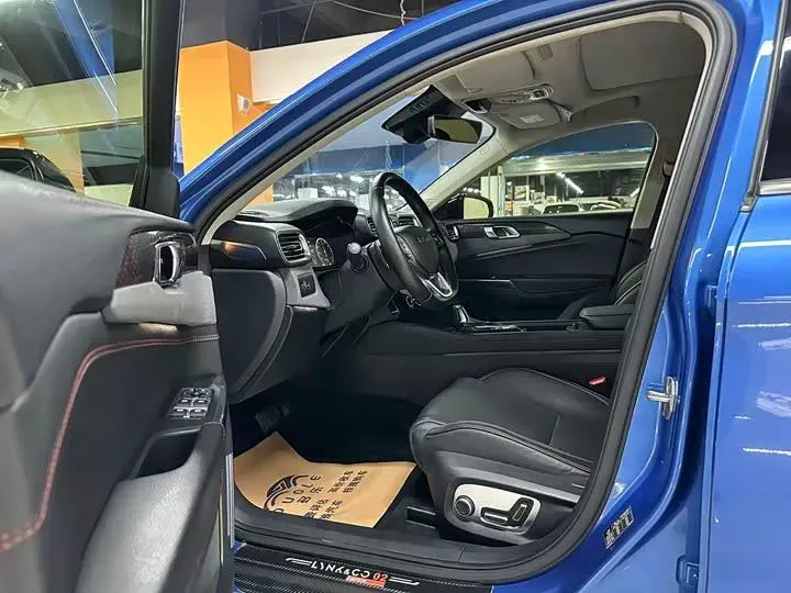 2018 Toyota C-HR 2.0L 171HP L4 CVT,autocango,china used car exporter,china ev exporter,chinese used car exporter,chinese used ev exporter