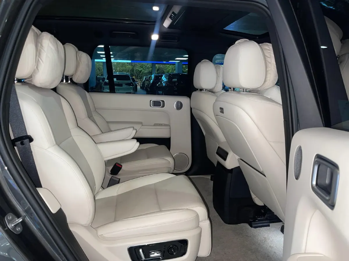 2025 Li L9 Range Extended 154HP REEV,autocango,china used car exporter,china ev exporter,chinese used car exporter,chinese used ev exporter