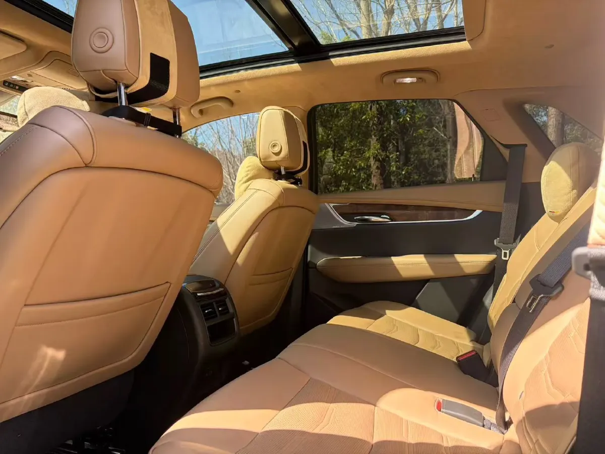 2020 Cadillac XT5 2.0T 241HP L4 9AT,autocango,china used car exporter,china ev exporter,chinese used car exporter,chinese used ev exporter