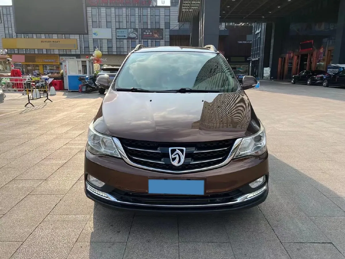 2016 BaoJun 560 1.5T 150HP L4 6MT,autocango,china used car exporter,china ev exporter,chinese used car exporter,chinese used ev exporter
