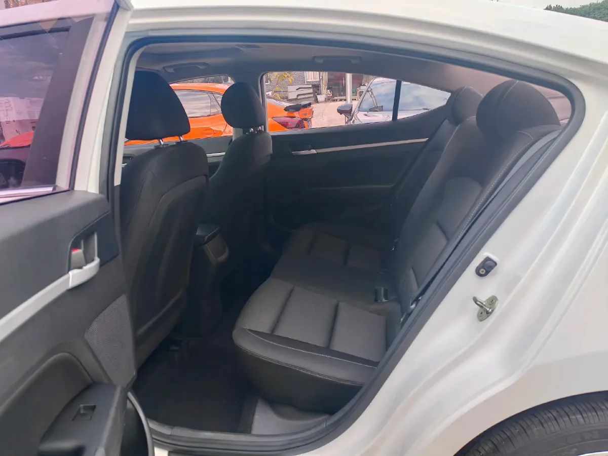 2018 Hyundai Elantra 1.6L 130HP L4 6AT,autocango,china used car exporter,china ev exporter,chinese used car exporter,chinese used ev exporter