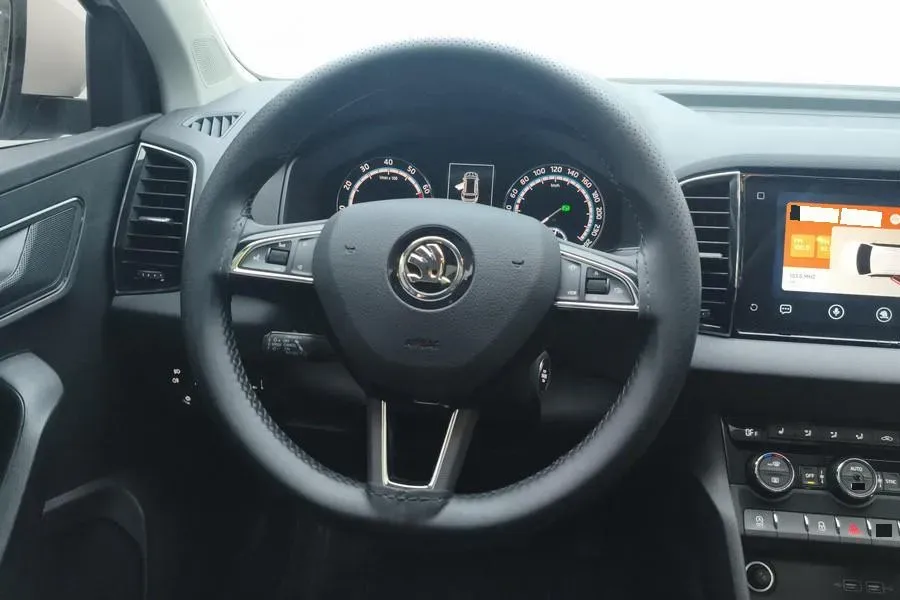 2021 Skoda Karoq 1.4T 150HP L4 7DCT,autocango,china used car exporter,china ev exporter,chinese used car exporter,chinese used ev exporter